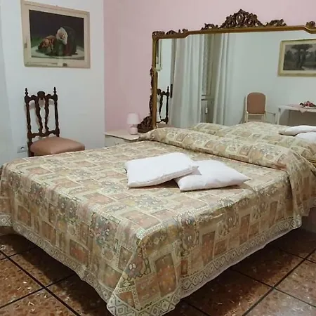La Casa Di Chiara * Řím